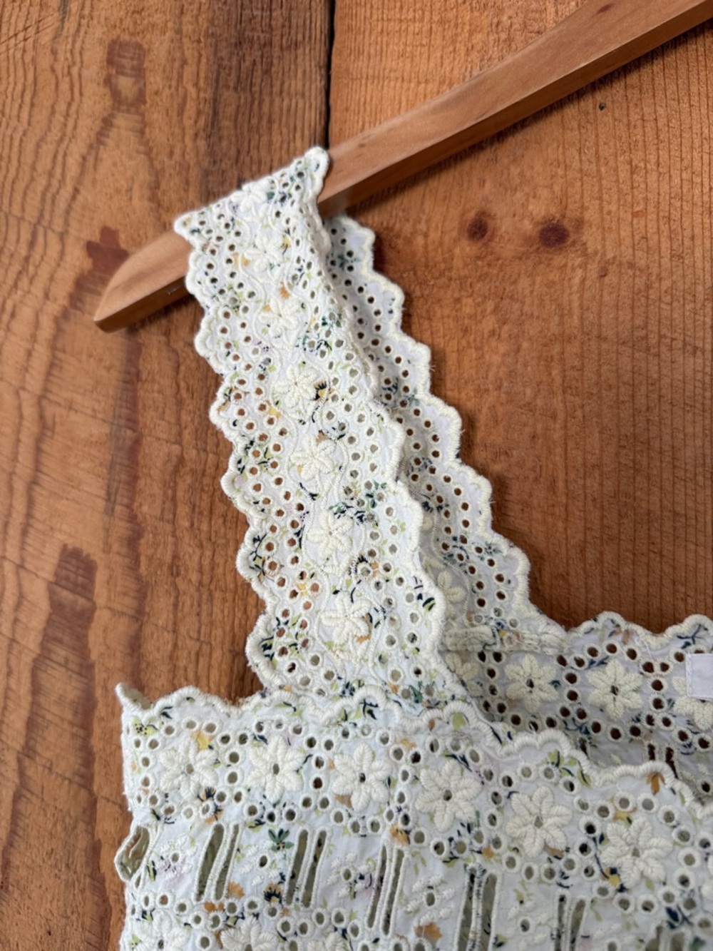 DOEN << ESTELLE TOP IN MOSS PAPILLON FLORAL - Picture 11 of 14